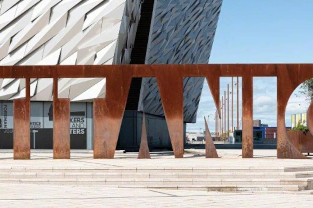Titanic Quarter Apartment 벨파스트 외부 사진